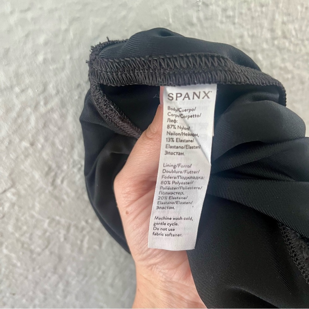 Spanx Metallic Mist 7/8 Leggings Size Medium - Picture 11 of 12